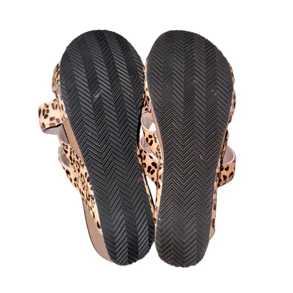 VERY VOLATILE Mayfield Leopard
wedges women’s shoes size 9 - Picture 8 of 17